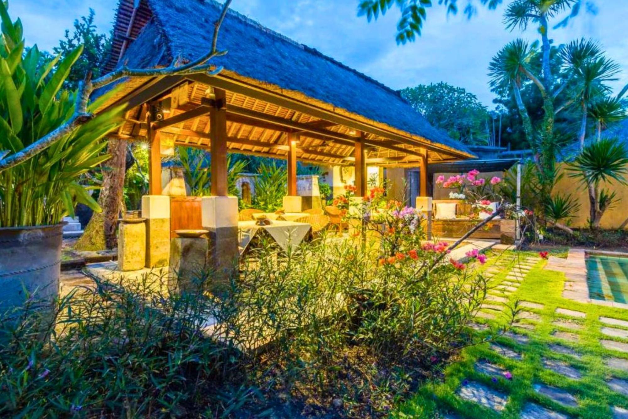 Vanshika 1 Bedroom Garden Shared Pool Zn219 Villa *